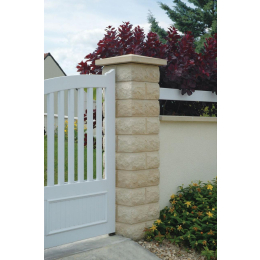 element-pilier-beton-bossele-30x30-h17cm-sable-edycem|Piliers et dessus piliers