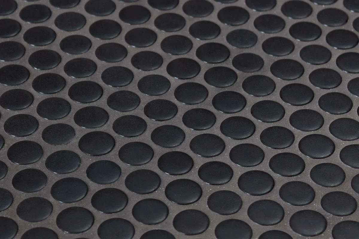 mosaic-onix-penny-30x30-0-98m2-paq-natureglass-black-mat-2