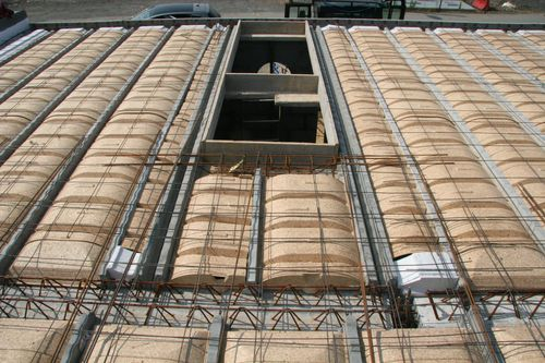 poutre-plate-beton-ppr-20x7cm-3-70m-rector-1